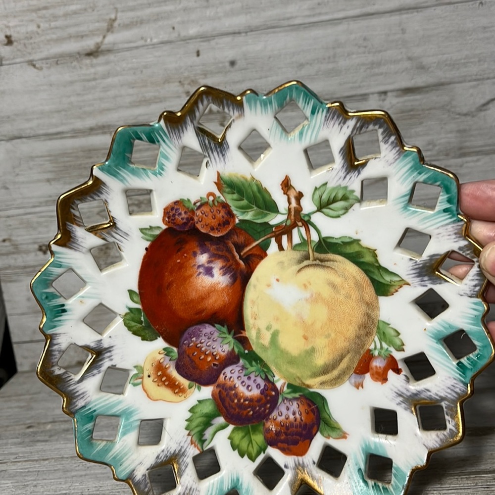Vintage Fruit Plate Vibrant Colors 7"
